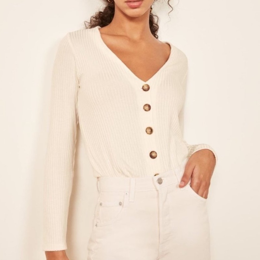 NWOT Reformation Jeans Iris Ivory Ribbed V-Neck Cardigan Top Size Medium